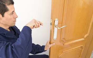 Locksmith Master Shop Yorba Linda, CA 714-983-9061 - 4-Locksmith-Help